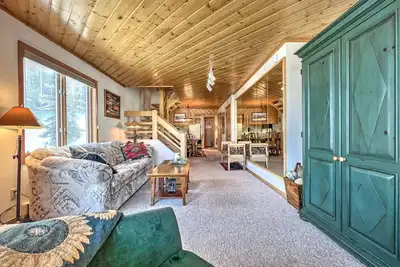 Image de Townhouse with the amazing views! Garage, 3 bedroom, Hot Tub!