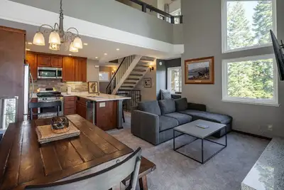 Image de Carnelian Woods # 126 by Hauserman Rental Group