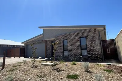 Image de Driftwood Cove - Immaculate Home in Port Hughes