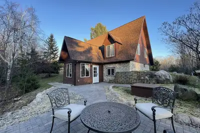 Image de New! Cozy 3 bedroom surrounded by nature