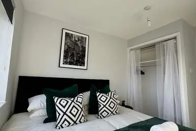 Image de Moderne-Appartement-Salle de bain privée séparée