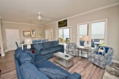 Image de Wee Blew Inn West, Oceanfront Duplex in Emerald Isle, Nc!
