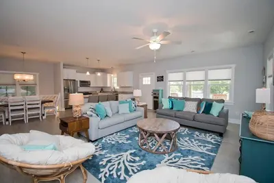 Image de Bright Blue Willow, Soundside House in Emerald Isle, Nc!