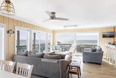 Image de Coocoo Cabana, Oceanfront Duplex in Emerald Isle, Nc!