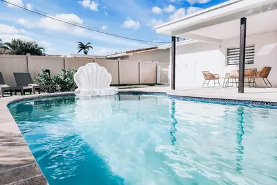 Image de Lux Family Oasis with Heated Private Pool, King Bed & Hd TVs