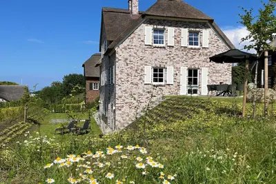 Image de Villa Küsteneck mit Meerblick und Wellnessbereich