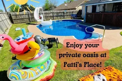 Image de Patti's Place ( Pool | Sleeps 9) *4th Bedroom Coming Soon!