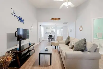 Image de On Lake Time | 2br | Minutes To Lake Murray