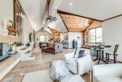 Image de Relaxing Farm retreat on 40 acres in Arcadia