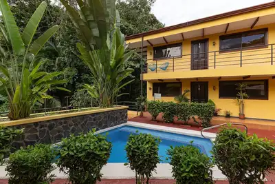 Image de Appartement élégant près du parc national, des plages et de la marina