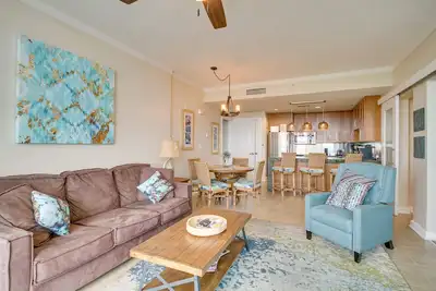 Image de Resort-Style Biloxi Condo: Walk to the Beach!