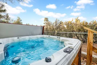 Image de A Hidden Asset Big Bear- Village Retreat w/ Hot Tub
