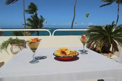 Image de Cabarete Beachfront Condos Full Ocean Front House A2