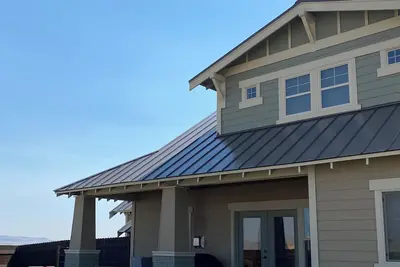 Image de Give way to the charm of this Ranch-style home with room for all to enjoy. \n