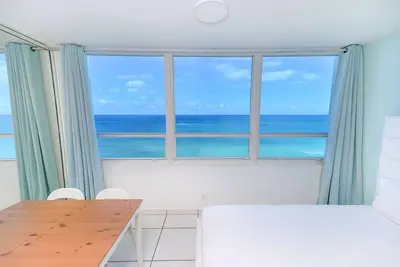 Image de Ocean View Studio with free parking