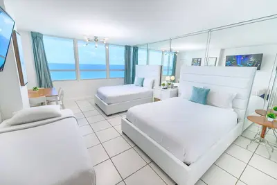 Image de Ocean View Studio with free parking