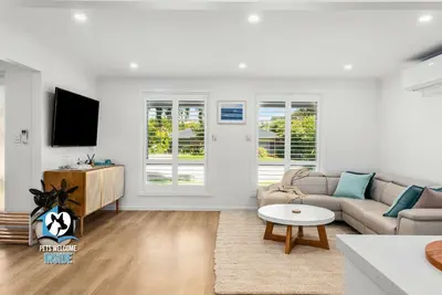 Image de Hampton's Style Holiday Retreat - close to the beach!