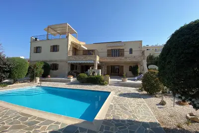 Beautiful, Unique, 'stone-built villa on the outskirts of Peyia