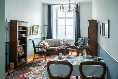 Image de Wohnung Schlosshöhe - Schloss Lühburg