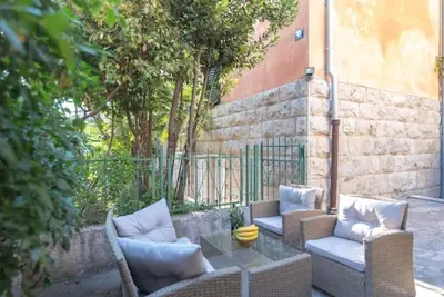 Image de Palm garden apartment in center with big terrace
