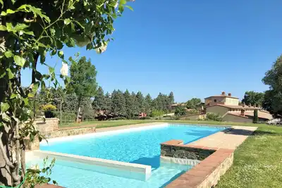 Image de Luxury resort in the Tuscan countryside