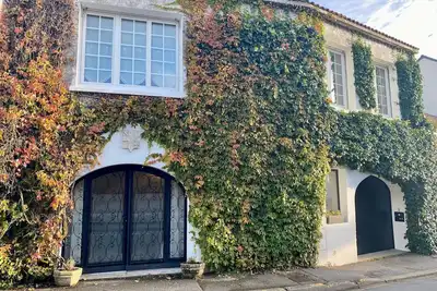 Image de Charmant gîte au centre de Saint-Père-en-Retz, proche plages, standing château, 3 chambres, terrasse solarium