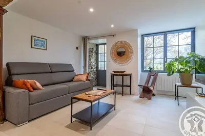 Gîte charmant entre Loire et Layon, terrasse, jardin, parking, proche d'Angers, idéal pour couples