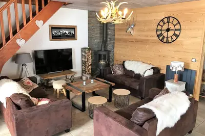 Image de Chalet cosy 4* à 100m des pistes, avec sauna, Wifi et parking privé