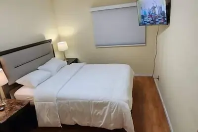 Image de Chesskings Guest House - Unit 2 Notredame Avenue