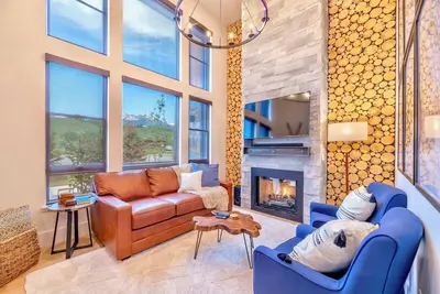 Image de Luxury 2br Mountain Townhouse w Picturesque Views