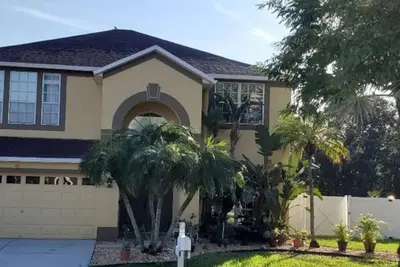 Image de Large Pool Home for Fun, Faith & Family! \n\n