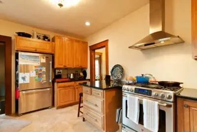 Image de OldWestside Home-Hot tub, Yard, Central Location\n\n