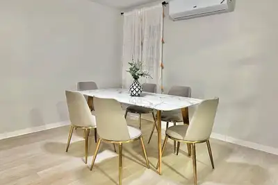 Image de Modern Townhouse- safe, gated community with pool