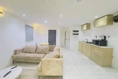 Image de Stylishly Furnished and Luxurious One Bedroom Apartment