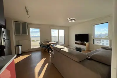 Image de Appartement spacieux avec terrasse