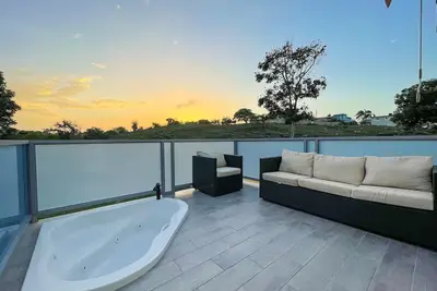 Image de Open Sea Serenity with Private Jacuzzi