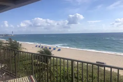 Image de Ocean Front Condo directly on Beach  Sleeps 4 Unit 502
