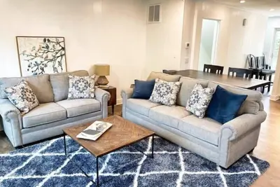 Image de Bv getaway 3 bedroom style\n\n