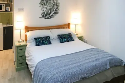 Image de 1 bedroom accommodation in Frome