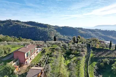 Image de Villa Ă Fosdinovo avec 2 chambres Ă coucher, 5 couchages