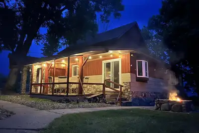 Image de Authentic Big Pine Lake home with incredible views and just minutes from town!