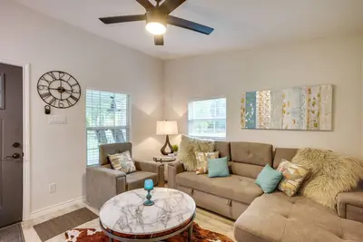 Image de Peaceful Montgomery Vacation Rental w\/ Porch!