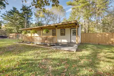 Image de Cozy Montgomery Cottage w\/ Porch, Near Lake Conroe