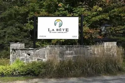 Image de Cozy Chalet on the 9th Hole La Bête Pool  Golf