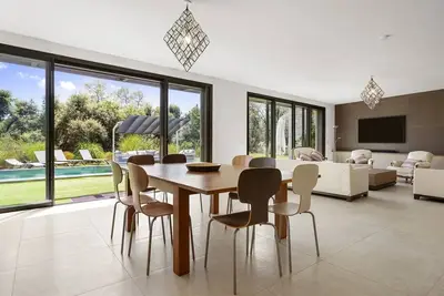 Image de Villa 'Rez De Valeriane' avec jardin partagé et Wi-Fi