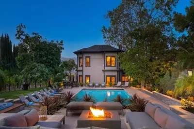 Image de Luxurious Wine Country Estate