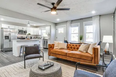 Image de Downtown Indianapolis Home ~ 3 Mi to Canal Walk!