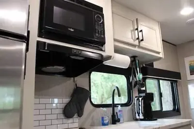 Image de New Luxury Rv near Orlando