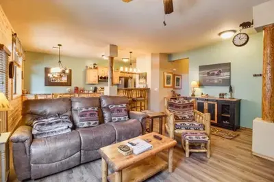 Image de Black Bear Lodge - 5 minutes to Fool Hollow Lake and Golf Courses