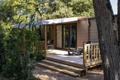Image de Cottage Premium \"Terre et Foret\" - 35m² -  terrasse bois semi-couverte - 3 chambres - Nouveauté 2024 6 personnes